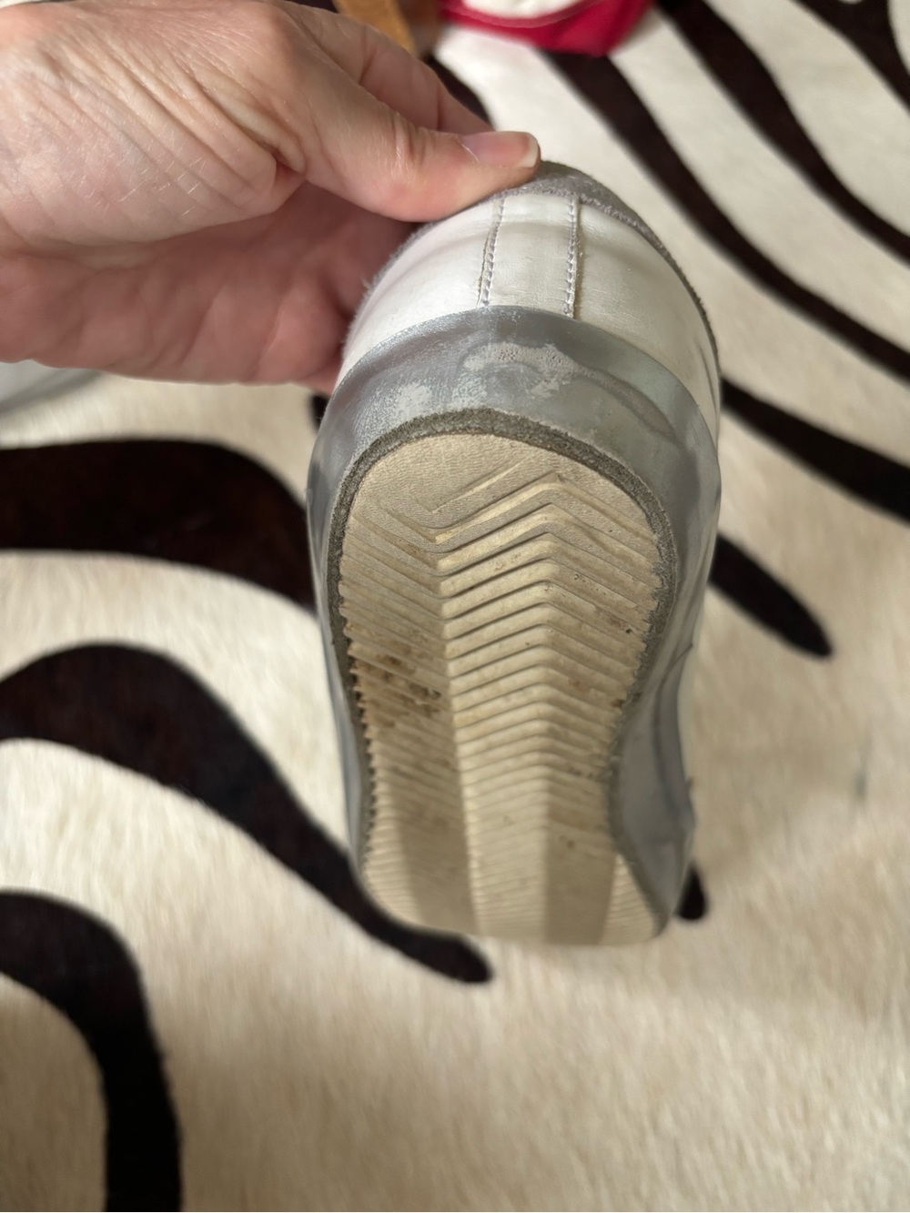 Golden Goose White Sneakers with Silver Star - Picture 6 of 12
